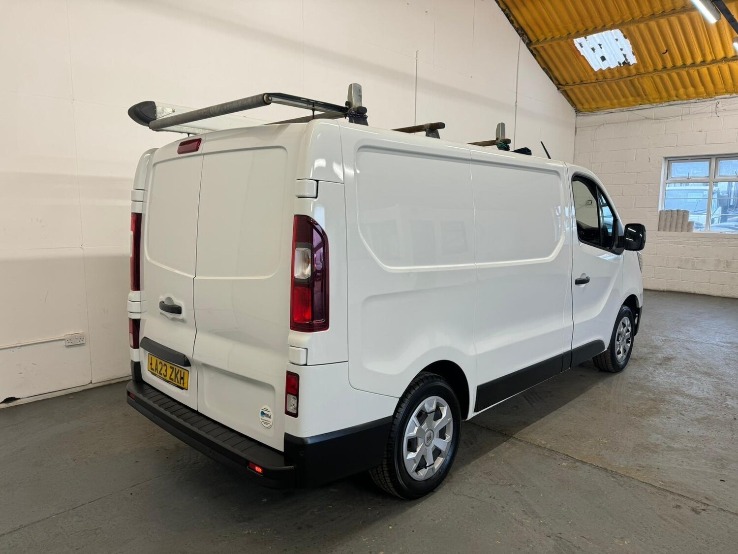 2023 Renault Trafic 2.0 dCi Blue 30 Advance SWB Euro 6 (s/s) 5dr Panel Van Diese - Picture 8 of 24