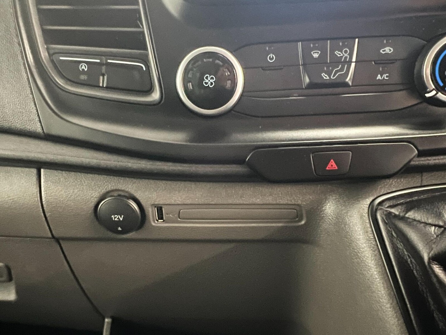 Used Ford Transit 2023 for sale - 76384353: Photo 27