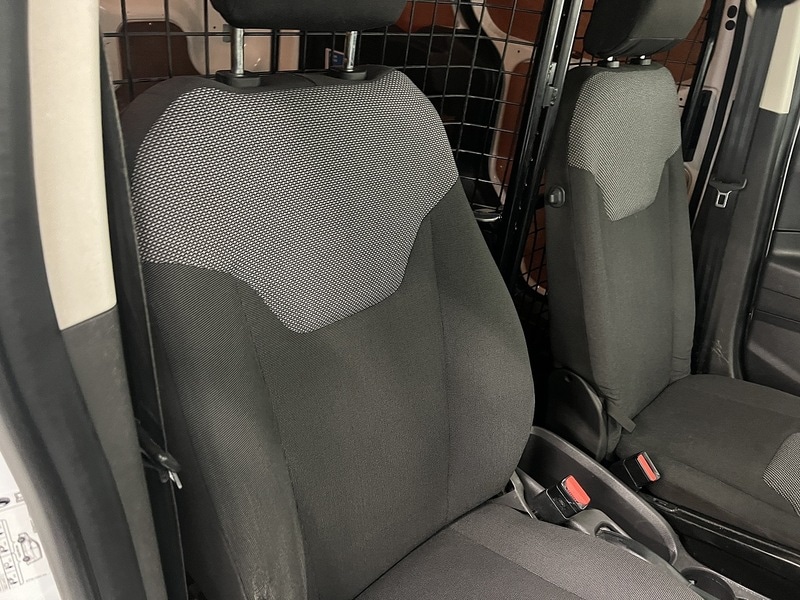 Used Ford Transit Courier 2020 for sale - 77250848: Photo 11