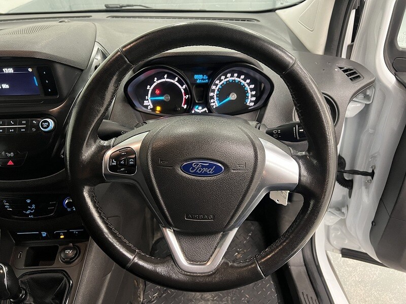 Used Ford Transit Courier 2020 for sale - 77250848: Photo 17