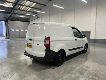 Used Ford Transit Courier 2020 for sale - 77250848: Photo