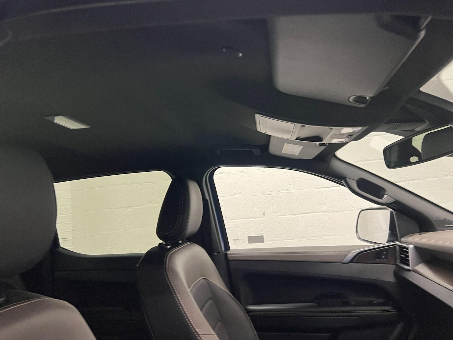 Used Volkswagen Amarok 2024 for sale - 76709447: Photo 14