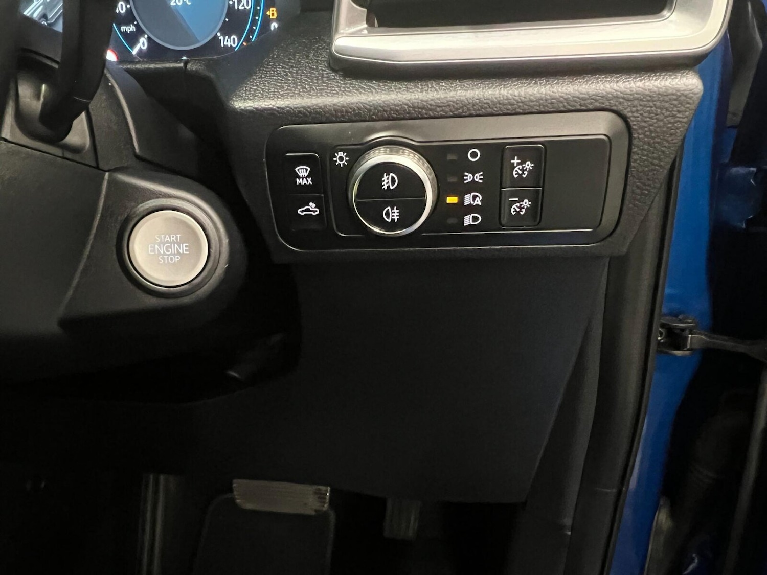 Used Volkswagen Amarok 2024 for sale - 76709447: Photo 19