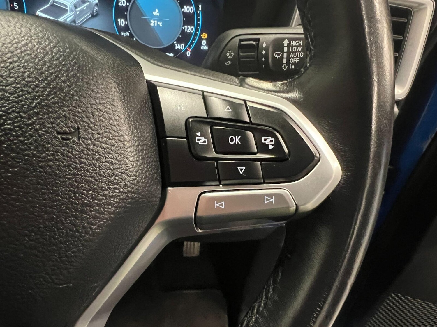 Used Volkswagen Amarok 2024 for sale - 76709447: Photo 20