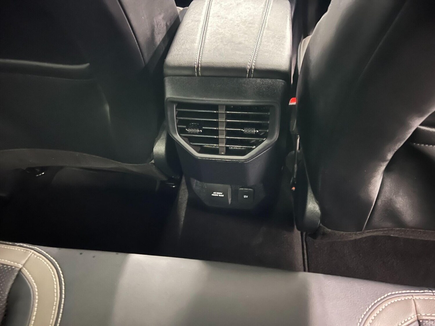 Used Volkswagen Amarok 2024 for sale - 76709447: Photo 41