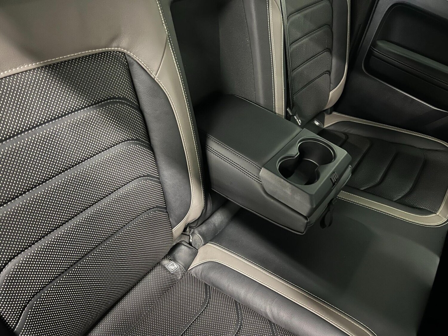 Used Volkswagen Amarok 2024 for sale - 76709447: Photo 42