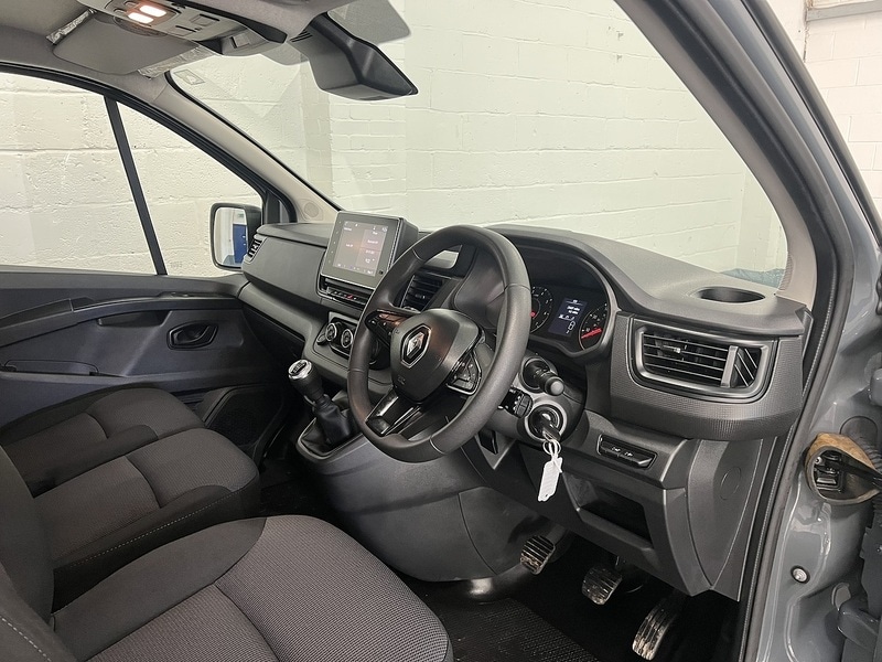 Used Renault Trafic 2022 for sale - 76904330: Photo 9