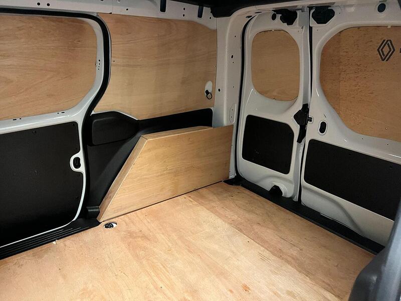 Used Renault Kangoo 2024 for sale - 76904225: Photo 26