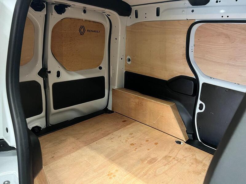 Used Renault Kangoo 2024 for sale - 76904225: Photo 28