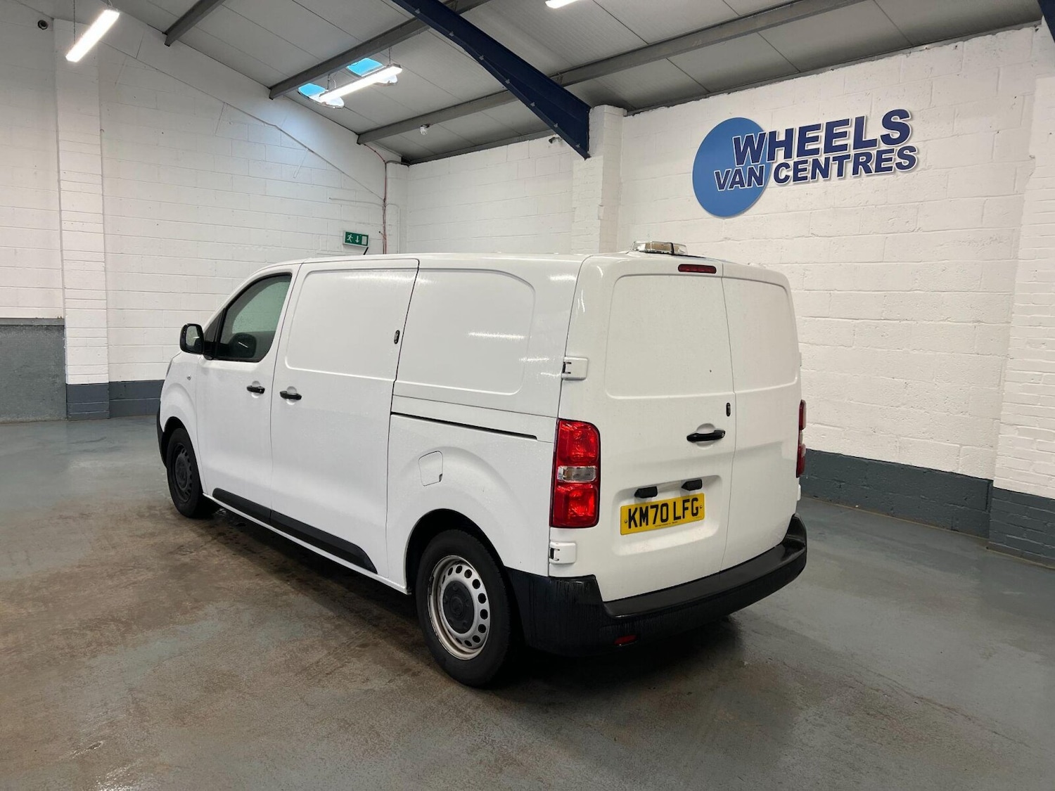 Used Vauxhall Vivaro 2021 for sale - 76415112: Photo 2