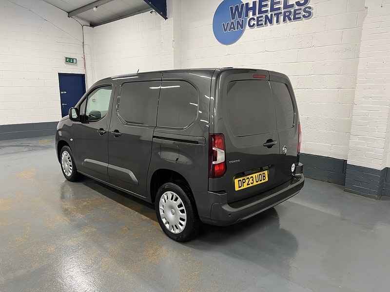 Used Vauxhall Combo 2023 for sale - 76903945: Photo 3