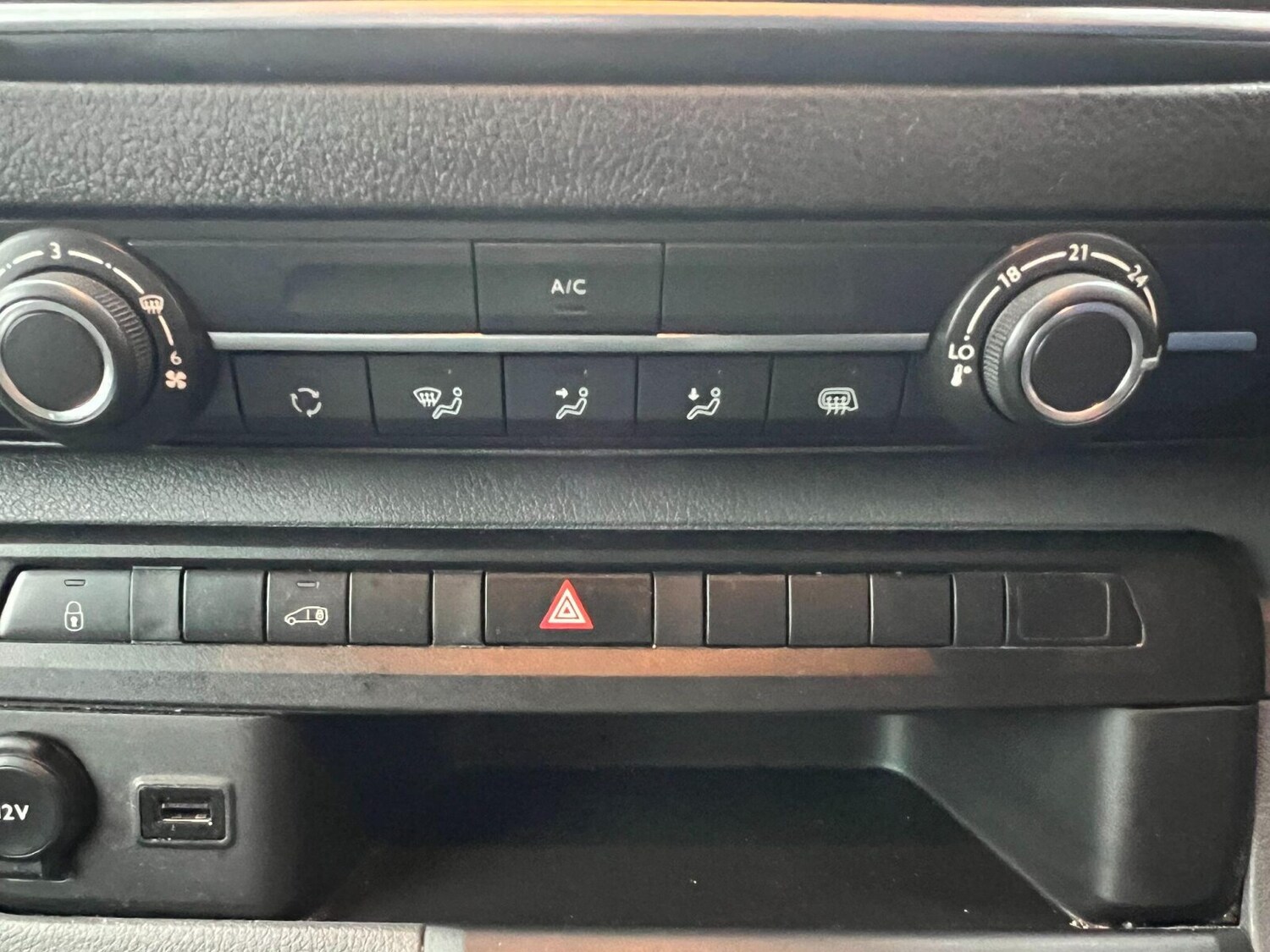 Used Peugeot Expert 2022 for sale - 76479677: Photo 9