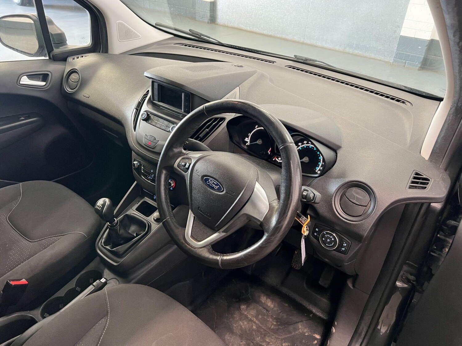 Used Ford Transit Courier 2020 for sale - 76375549: Photo 6