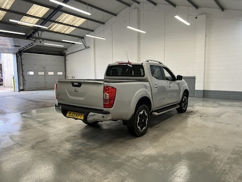 Used Nissan Navara 2021 for sale - 77805753: Photo