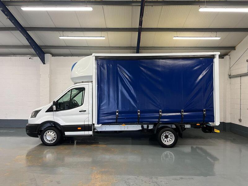 Used Ford Transit 2023 for sale - 76903940: Photo 2