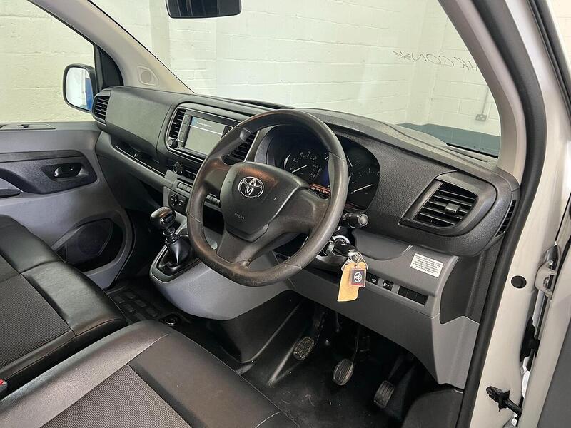 Used Toyota ProAce 2022 for sale - 76904378: Photo 15