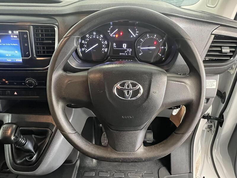 Used Toyota ProAce 2022 for sale - 76904378: Photo 24