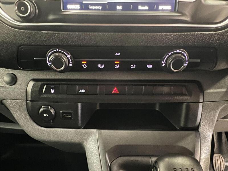 Used Vauxhall Vivaro 2022 for sale - 76903929: Photo 11