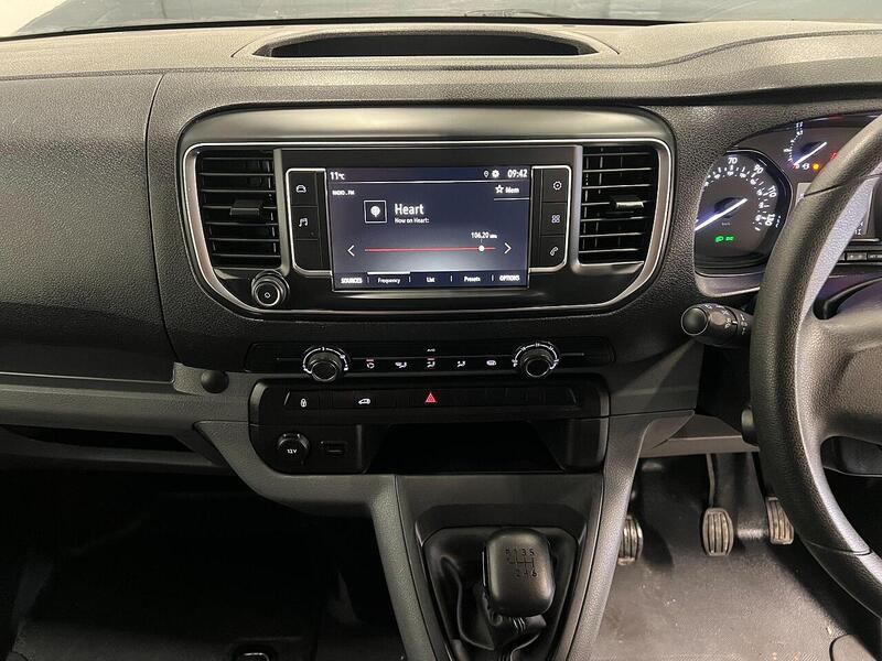 Used Vauxhall Vivaro 2022 for sale - 76903929: Photo 18