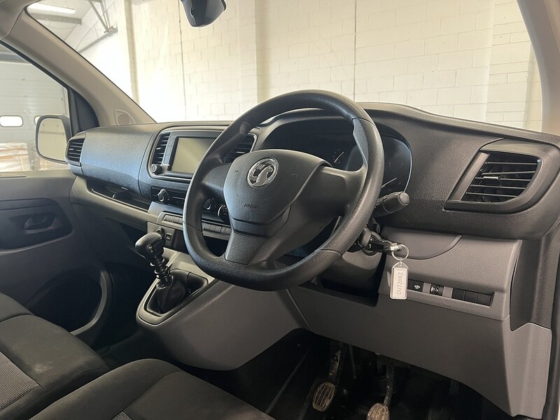 Used Vauxhall Vivaro 2022 for sale - 77947069: Photo 6