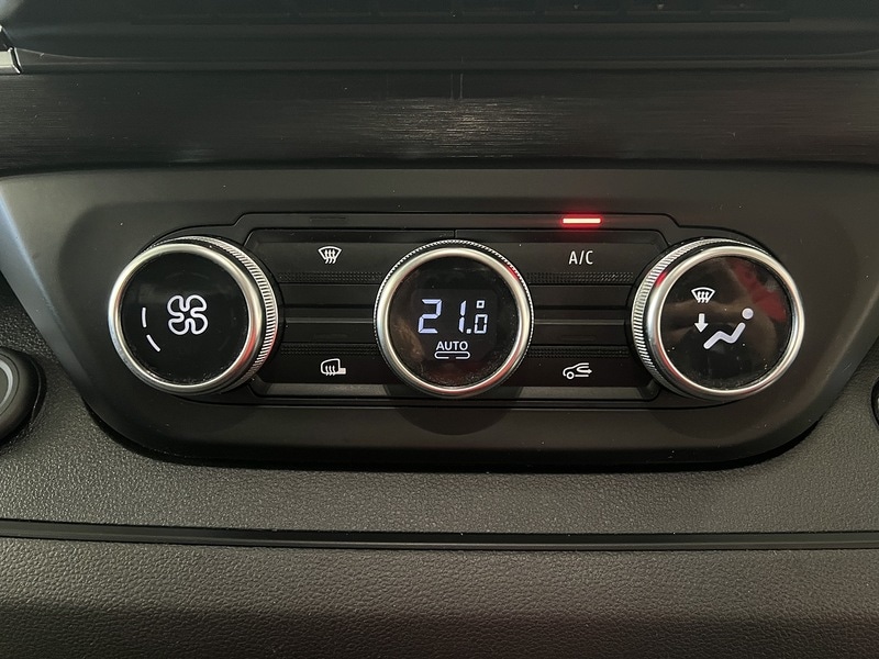 Used Renault Trafic 2023 for sale - 77351198: Photo 9