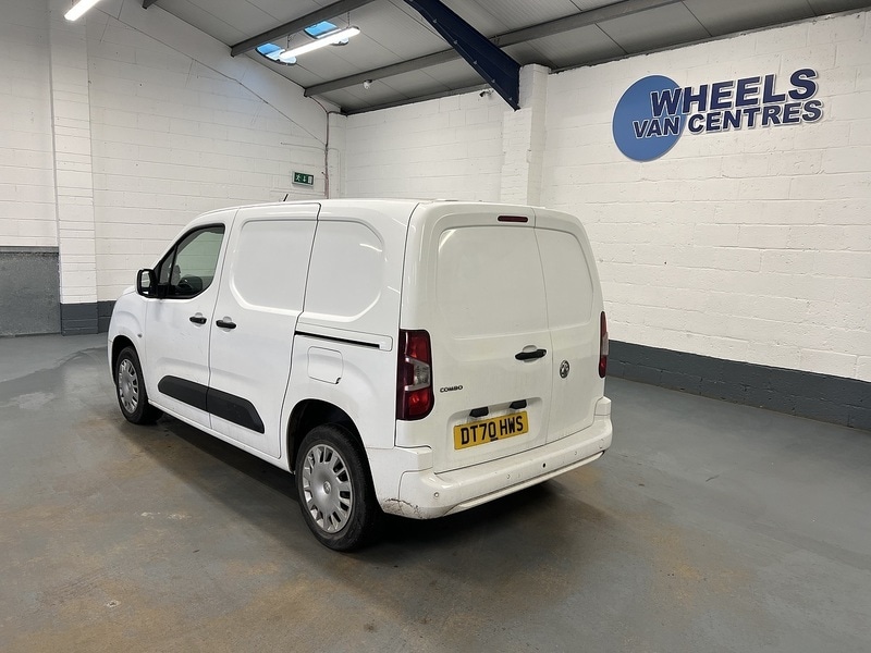 Used Vauxhall Combo 2021 for sale - 76906065: Photo 2