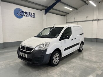 Used Peugeot Partner 2018 for sale - 77288619: Photo