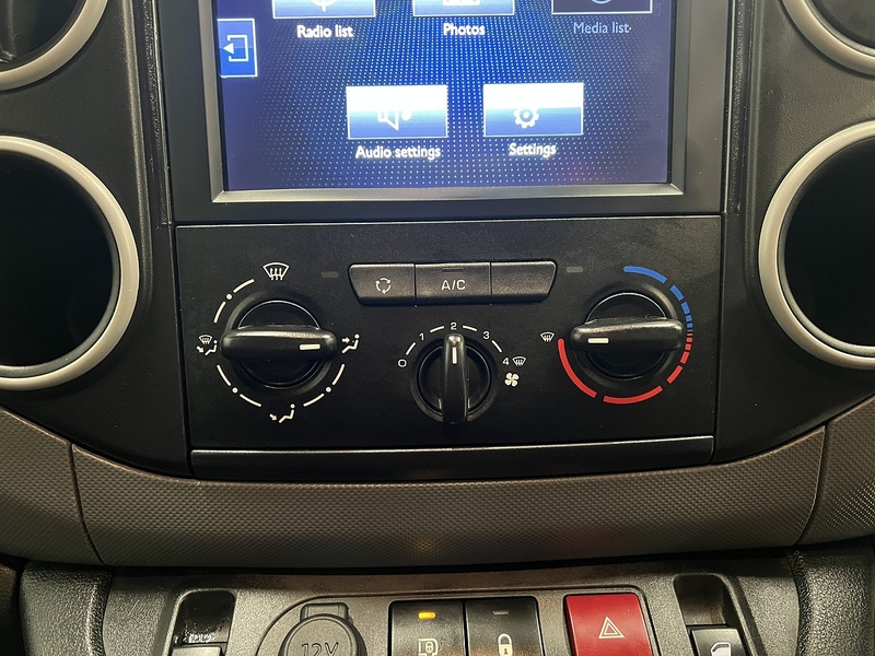 Used Peugeot Partner 2018 for sale - 77288619: Photo 23