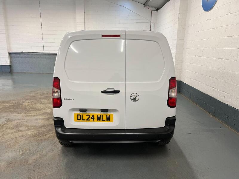 Used Vauxhall Combo 2024 for sale - 76904360: Photo 6