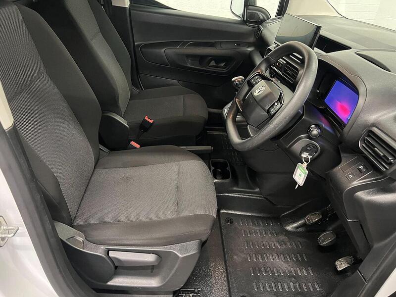 Used Vauxhall Combo 2024 for sale - 76904360: Photo 9