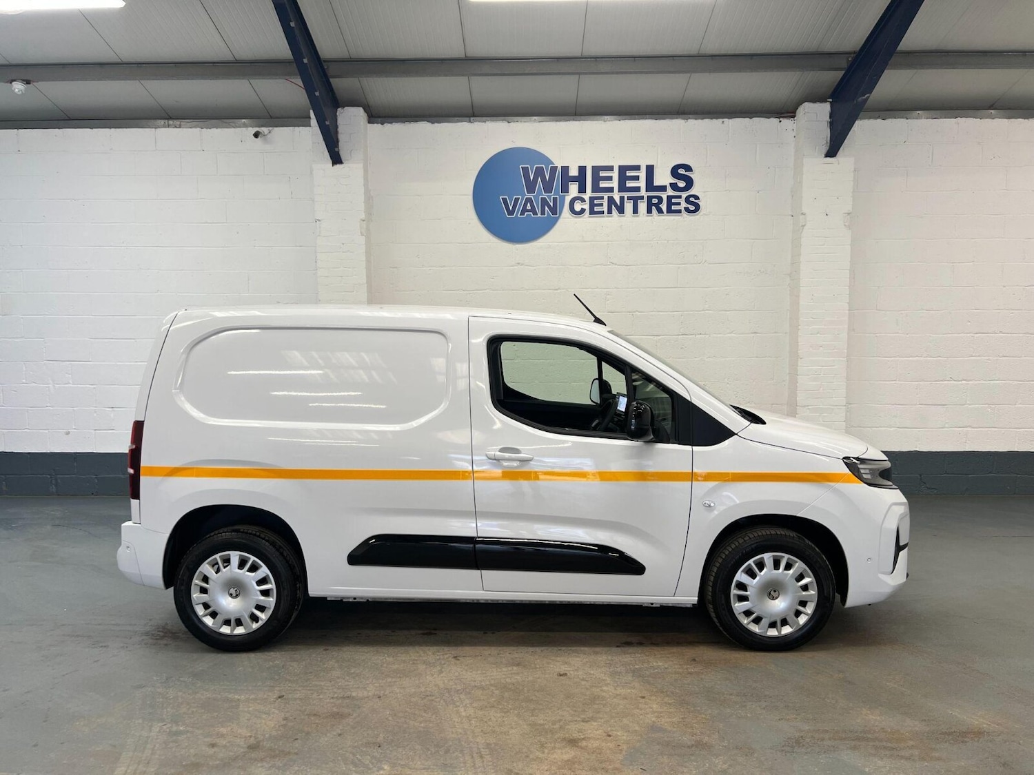 Used Vauxhall Combo 2024 for sale - 76869357: Photo 7