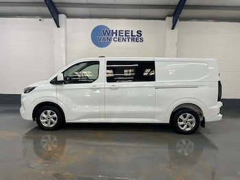 Used Ford Transit Custom 2024 for sale - 76903875: Photo