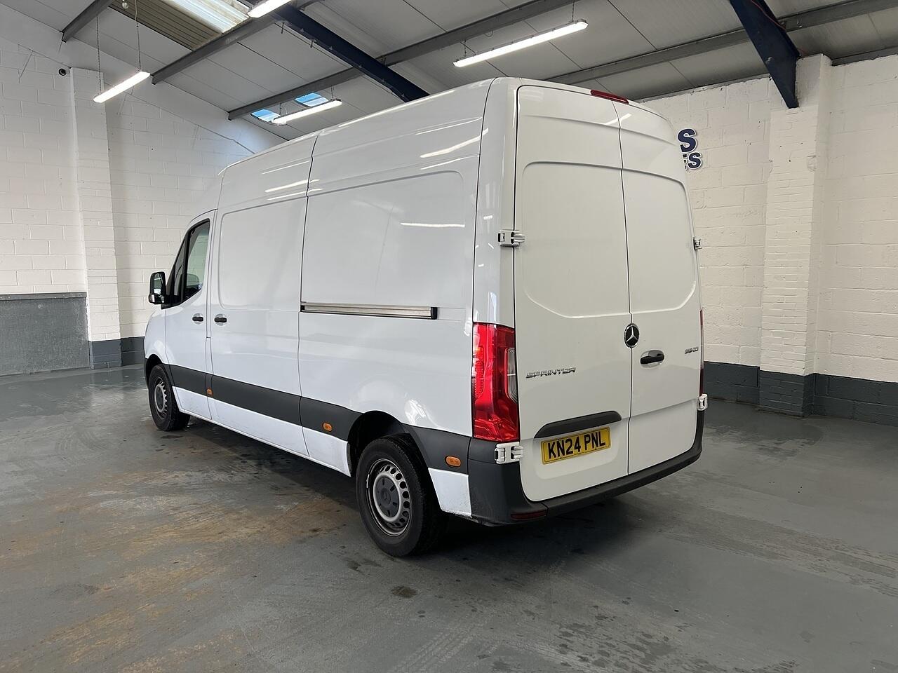 Used Mercedes-Benz Sprinter 2024 for sale - 76841983: Photo 2