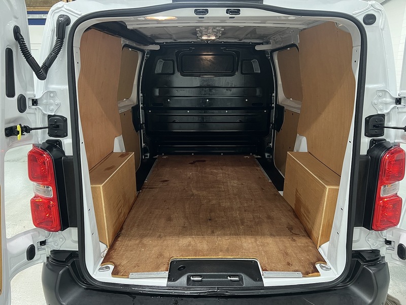 Used Vauxhall Vivaro 2024 for sale - 77668081: Photo 30