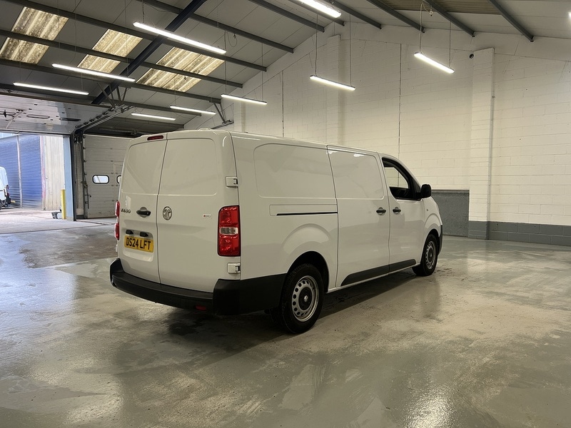 Used Vauxhall Vivaro 2024 for sale - 77609552: Photo 3