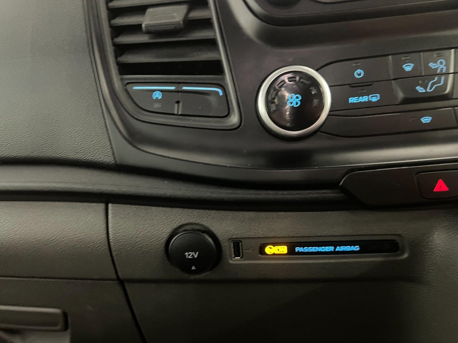 Used Ford Transit 2022 for sale - 76868326: Photo 17