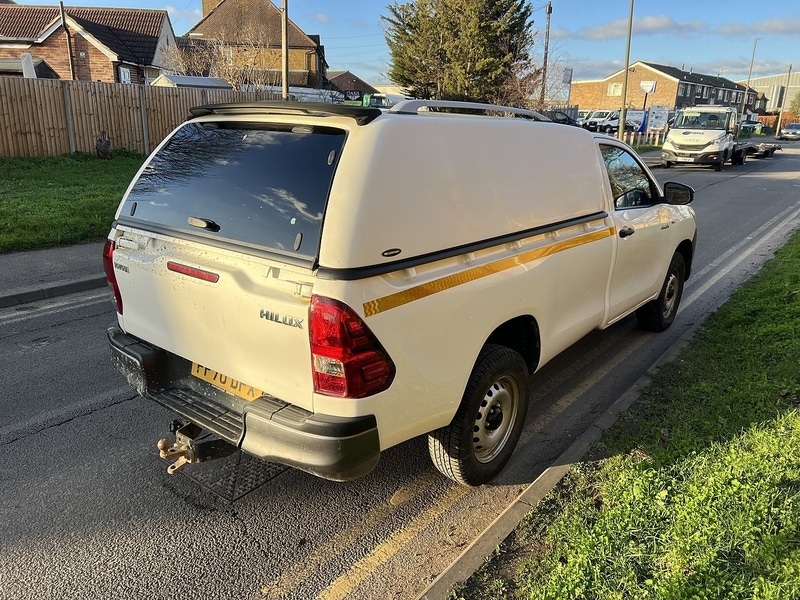 Used Toyota Hilux 2020 for sale - 77055061: Photo 3