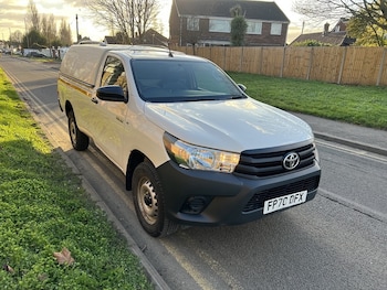 Used Toyota Hilux 2020 for sale - 77055061: Photo