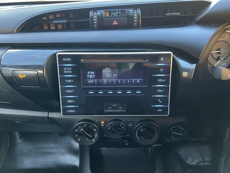 Used Toyota Hilux 2020 for sale - 77055061: Photo 8