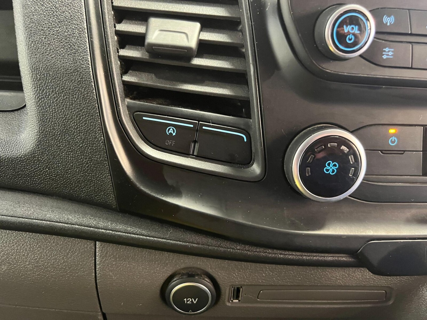 Used Ford Transit Custom 2019 for sale - 76868419: Photo 17