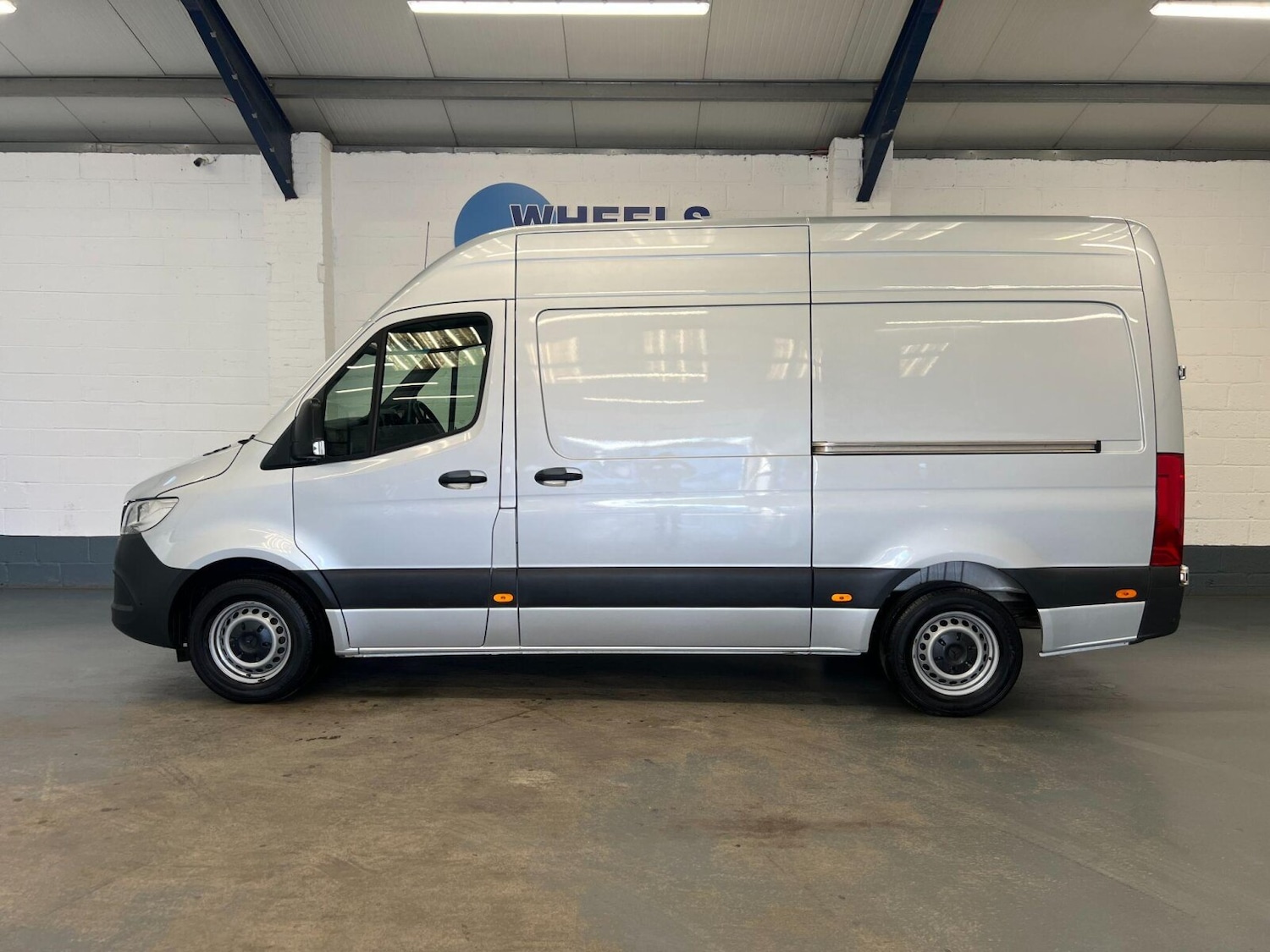 Used Mercedes-Benz Sprinter 2021 for sale - 76008329: Photo 2