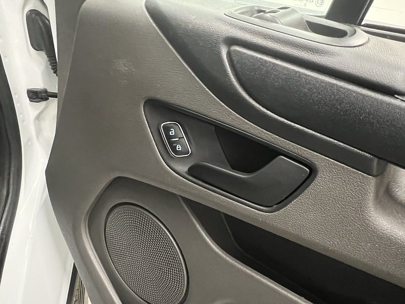 Used Ford Transit Custom 2023 for sale - 77543636: Photo 13
