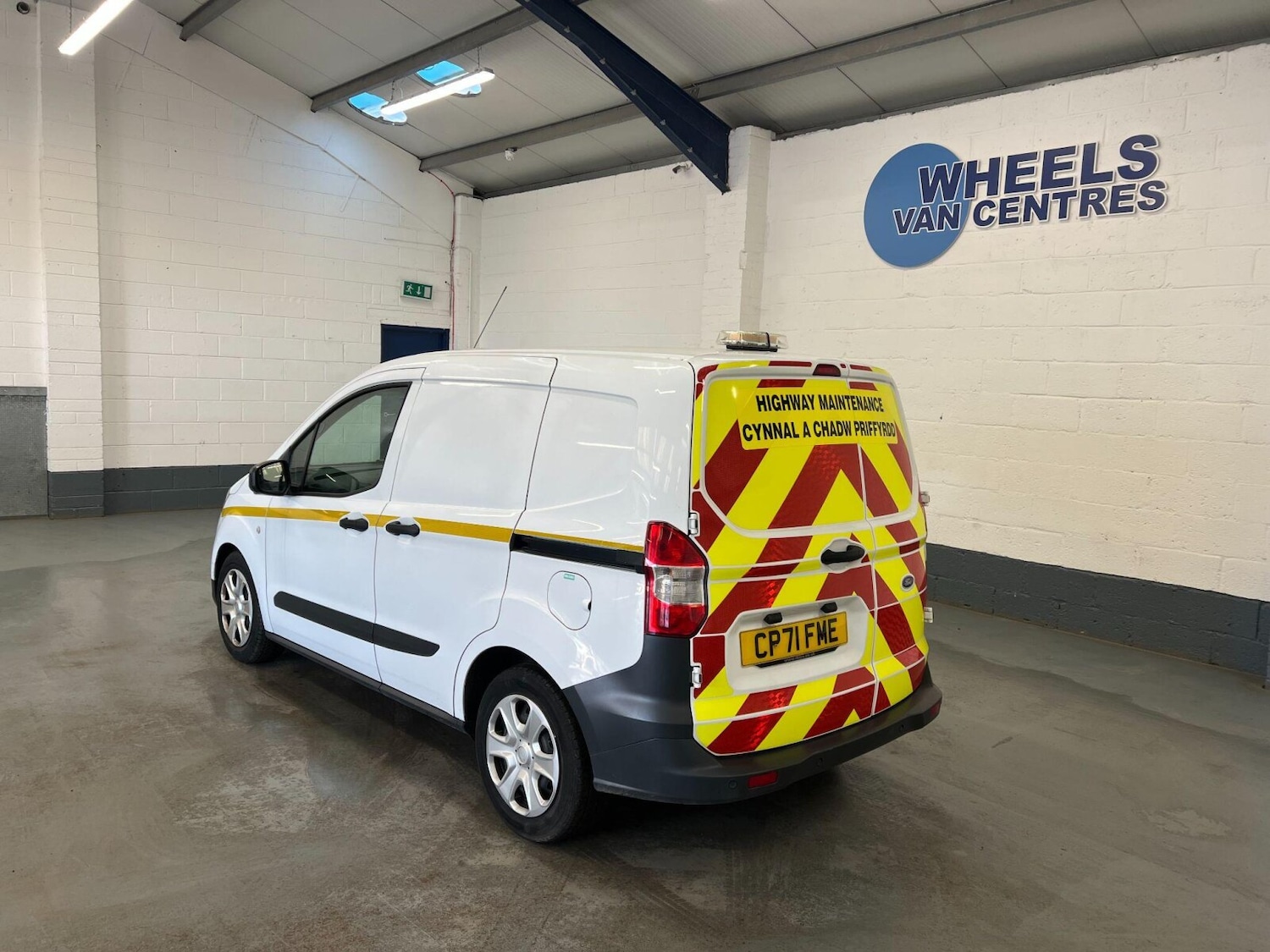 Used Ford Transit Courier 2021 for sale - 76660906: Photo 2