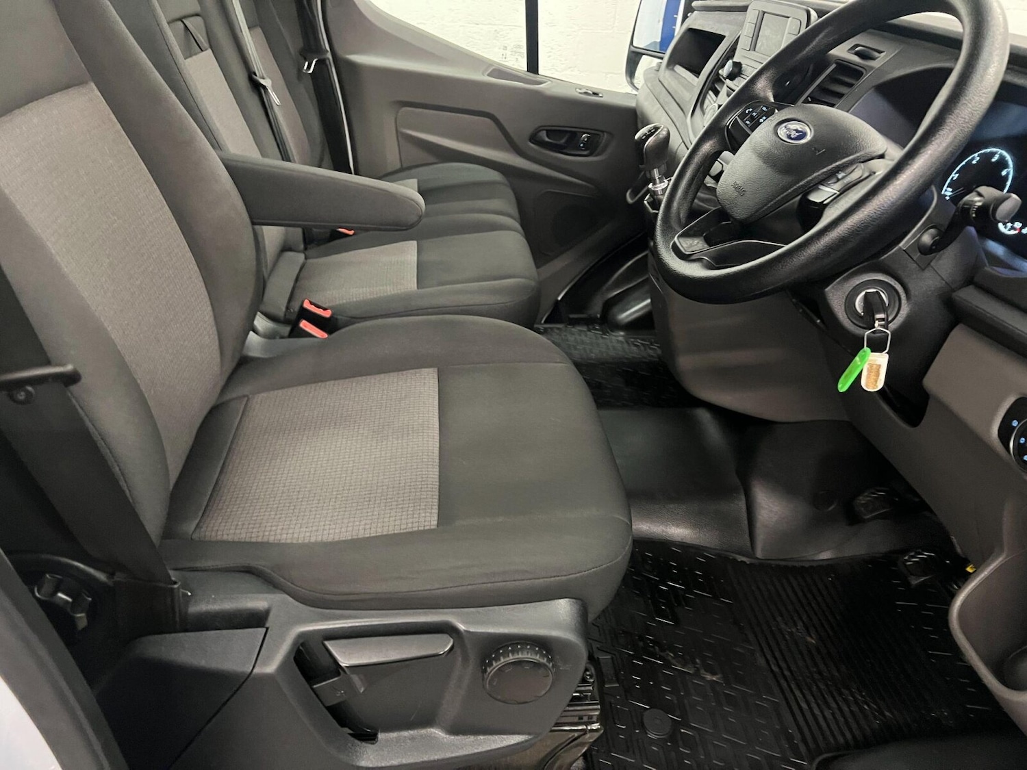 Used Ford Transit 2023 for sale - 76355132: Photo 13