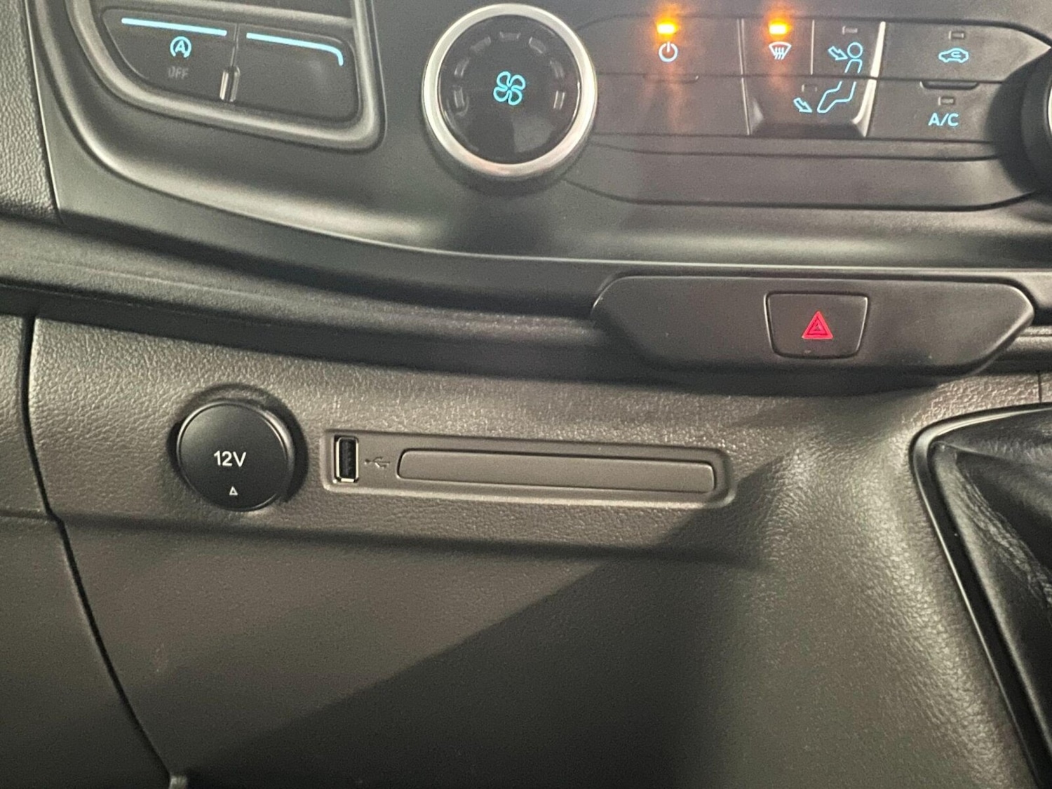 Used Ford Transit 2023 for sale - 76355132: Photo 21