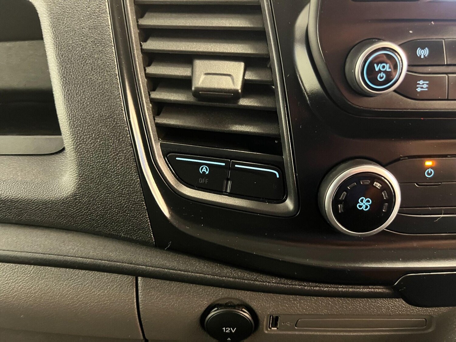 Used Ford Transit 2022 for sale - 75406529: Photo 17