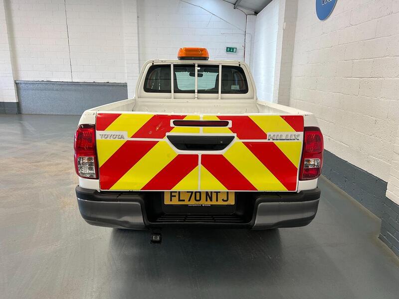 Used Toyota Hilux 2020 for sale - 76904215: Photo 6