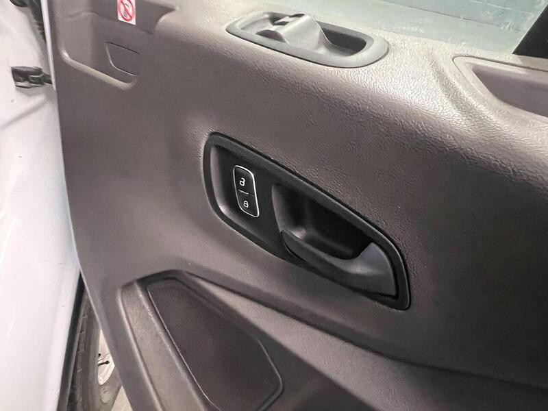 Used Ford Transit 2023 for sale - 76903991: Photo 33