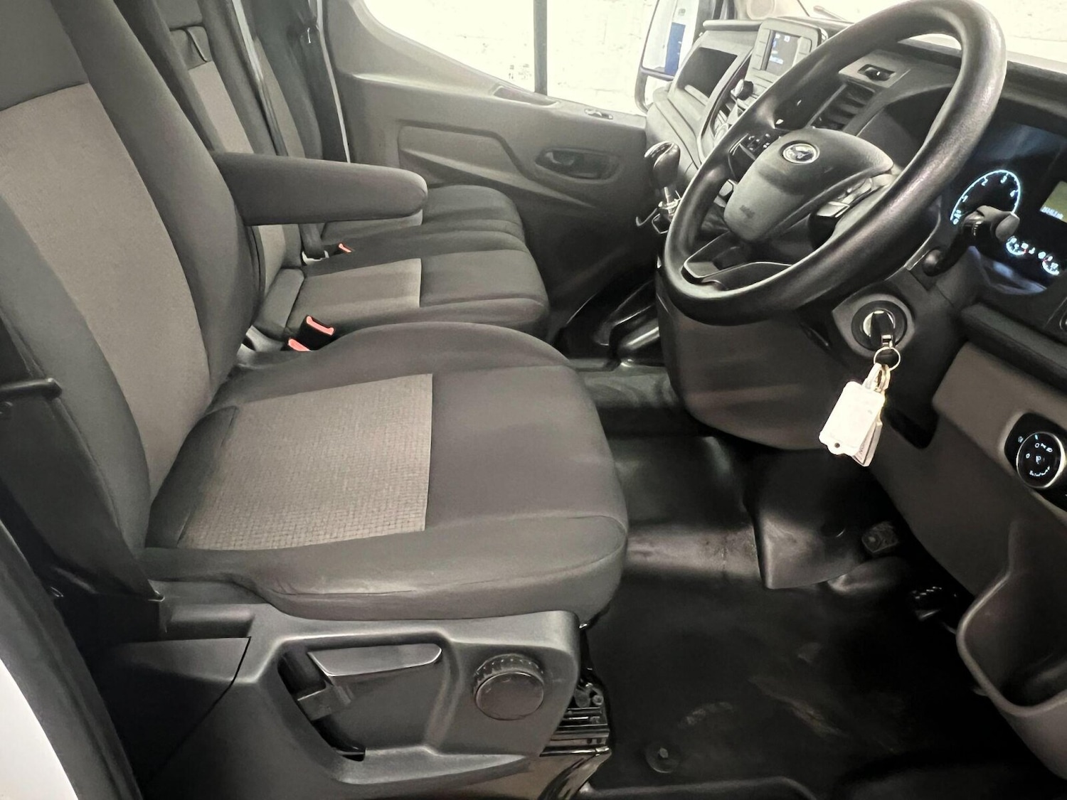 Used Ford Transit 2023 for sale - 76233998: Photo 17