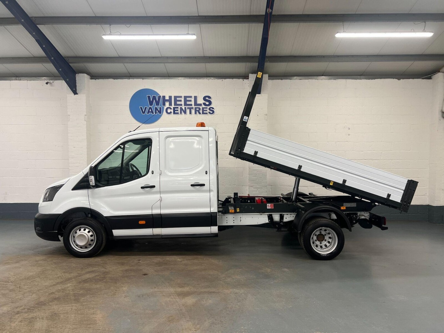 Used Ford Transit 2023 for sale - 76233998: Photo 2